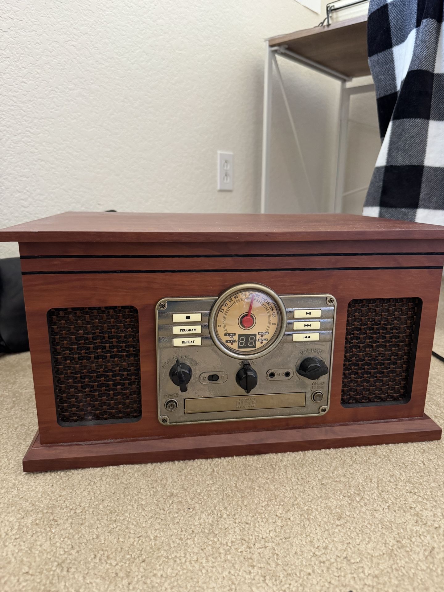 Victrola Record Player With Bluetooth - Used 