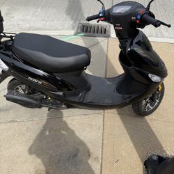 2024 Solona 50 Moped Scooter 80cc (Bore Kit Installed) 1 year warranty included