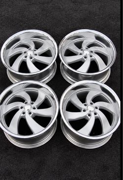 Set 4 Staggered US Mag U134 Desperado 22x9 & 22x10 6x5.5 Silver Milled Wheels