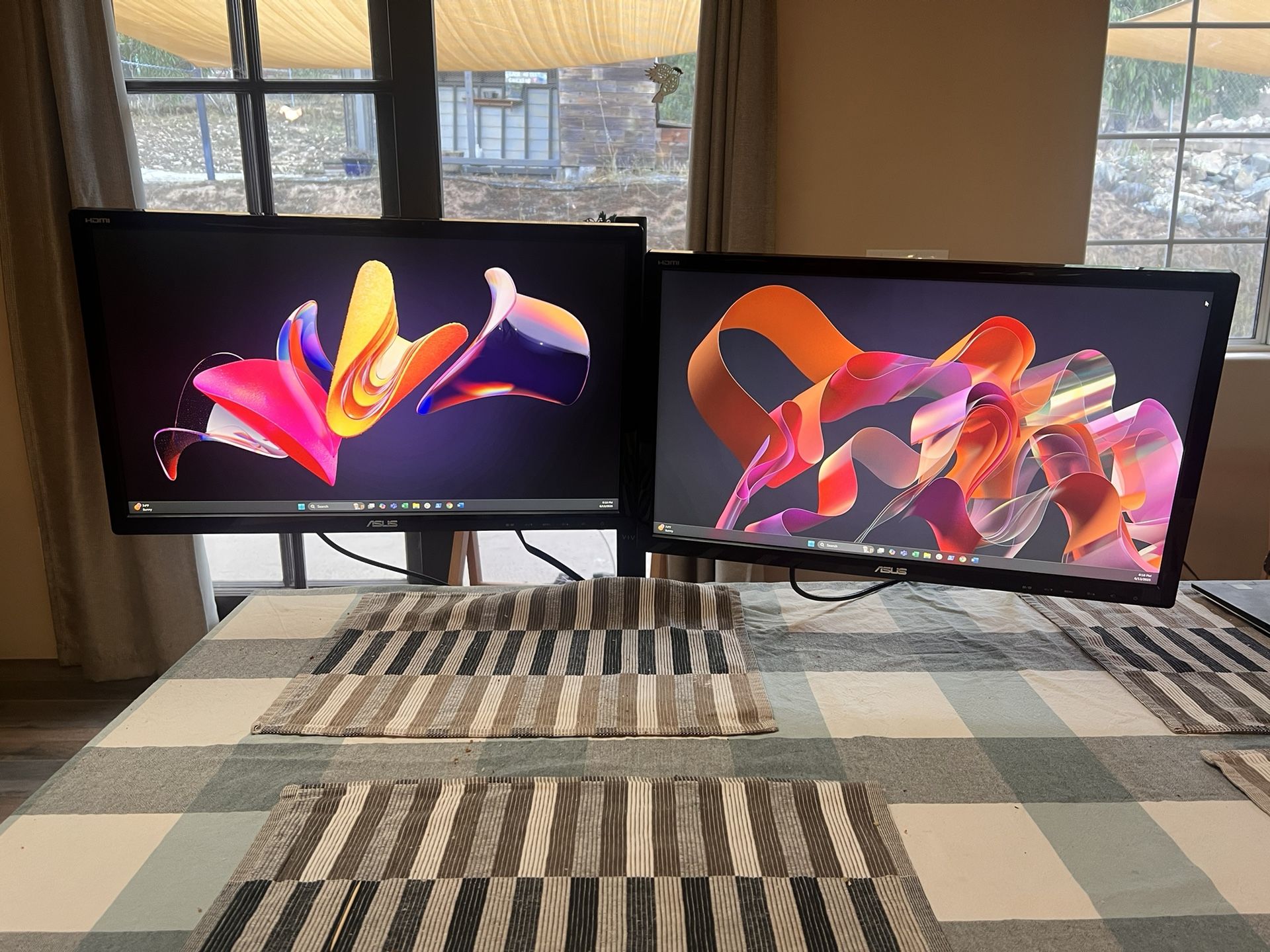 Double Asus VE228H: 21.5” Widescreen Full HD Computer Monitor Set