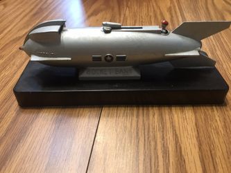 **Reduced***Vintage 1950s Mercury Rocket Bank, cast Metal good condition!