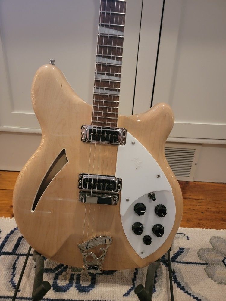 Rickenbacker 360/12 12-String Electric Guitar Mapleglo