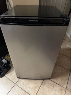 frigidaire  mini fridge