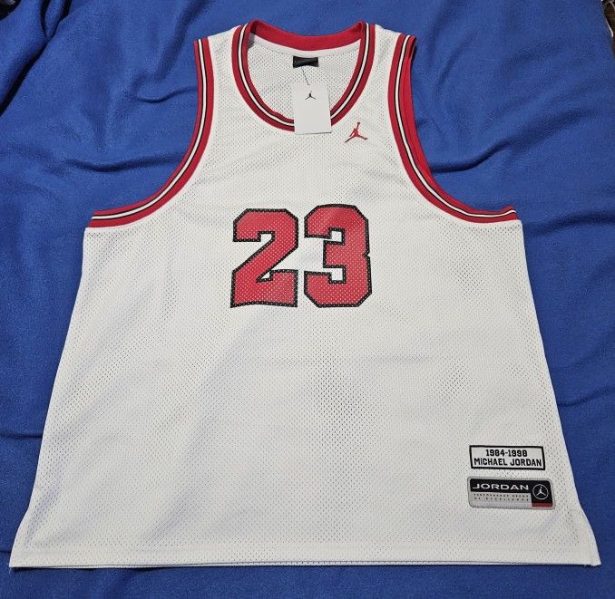 NWT Jordan Men's Essentials Summer Jersey,  Men's XL 