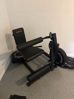 Leg extension machine