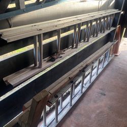 20 Ft And 16 Ft  Aluminum Extension Ladder