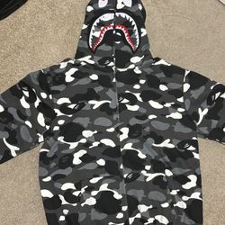 Bape Hoodie 2 XL