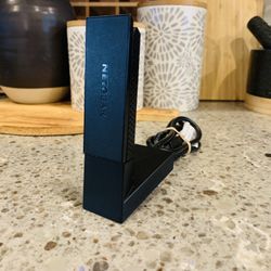 Super nice Netgear Wi-fi Adapter for desktop or laptop