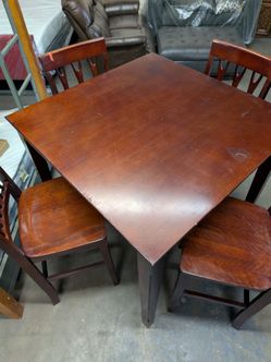 High Dinner table