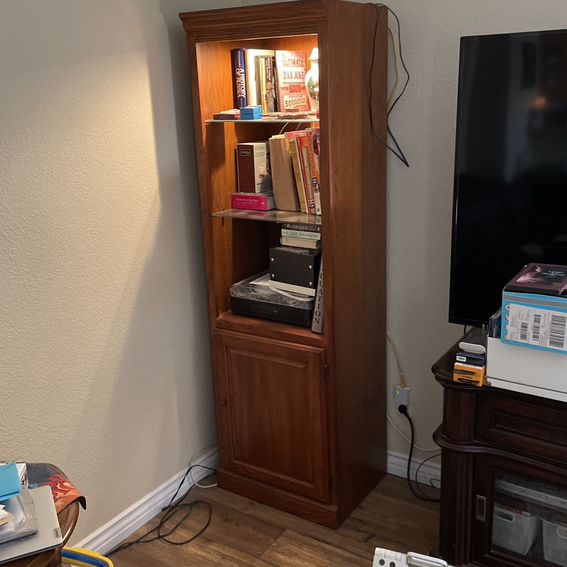 Two Tower Shelf Book Case Display Cabinets With Light Oak Wood Glass Shelves