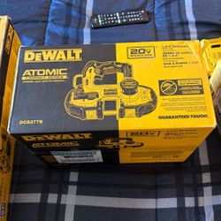DEWALT ATOMIC 20V MAX Cordless Brushless Compact 1-3/4 in. Bandsaw (Tool Only