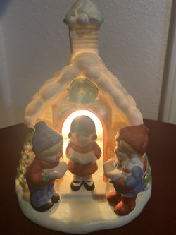 Christmas Village Structure - 8 Inch