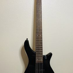 Rouge lX205B 5-string Series III Pearl Black