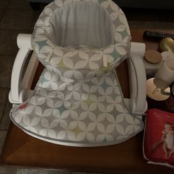 Chair For baby De 1 A 8 Months. 15$ Excellente Estado 