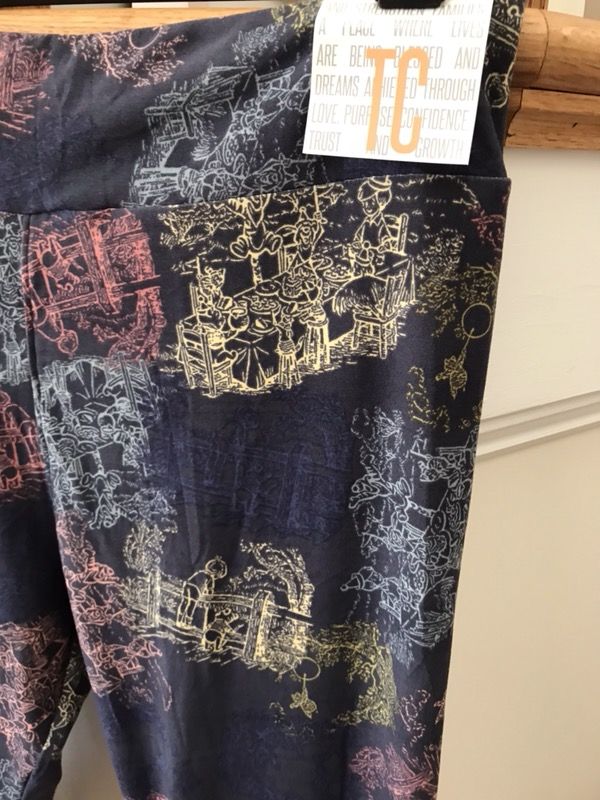 Lularoe Disney Winnie the Pooh TC Leggings