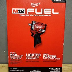 MILWAUKEE M12 IMPACT WRENCH