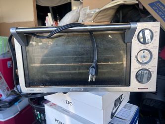 DeLonghi Convection Toaster Oven