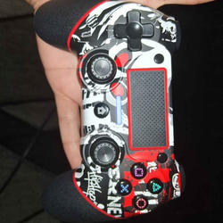 PS4 controller