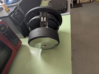 kar Audio VXF-12 D2 Subwoofer - Pristine Open Box