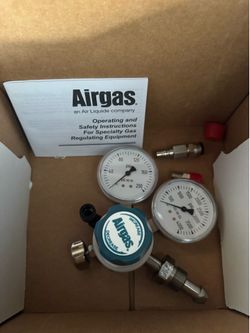 Airgas Y11-215D580 General Purpose Gas Regulator 3500PSI Inlet 100PSI Outlet