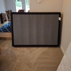 1 year old hardly used Twin box spring