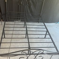 Full Size Metal Frame Bed
