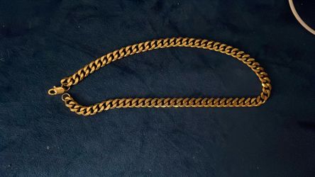 18 inch, gold plated necklace, heavy