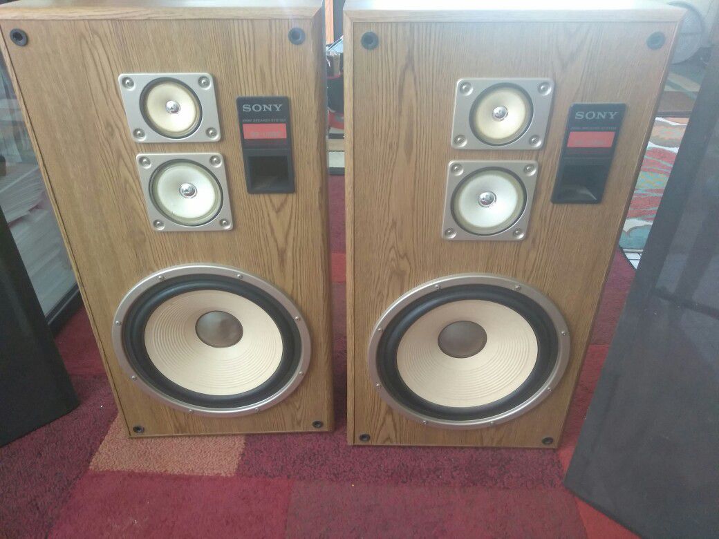 Vintage Sony SS-U590 Surround Sound Speakers. RARE!! $175 OBO