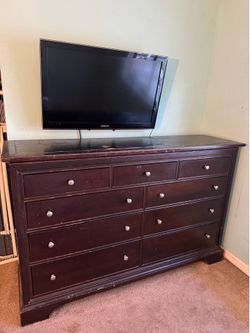 Free Dresser