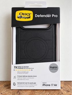 OtterBox Defender Pro iPhone 17 Air Case
