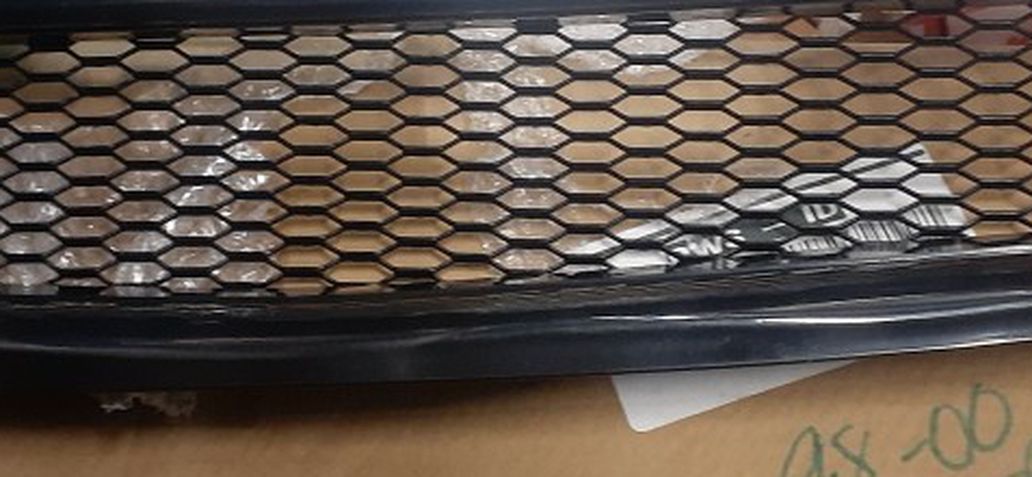 98-00 Honda Accord Front Grille