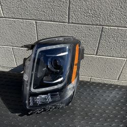 Kia Telluride Headlight 2020, 2021, 2022, Kia Telluride Headlamp, Driver Side Front Headlight, OEM ORIGINAL KIA PART