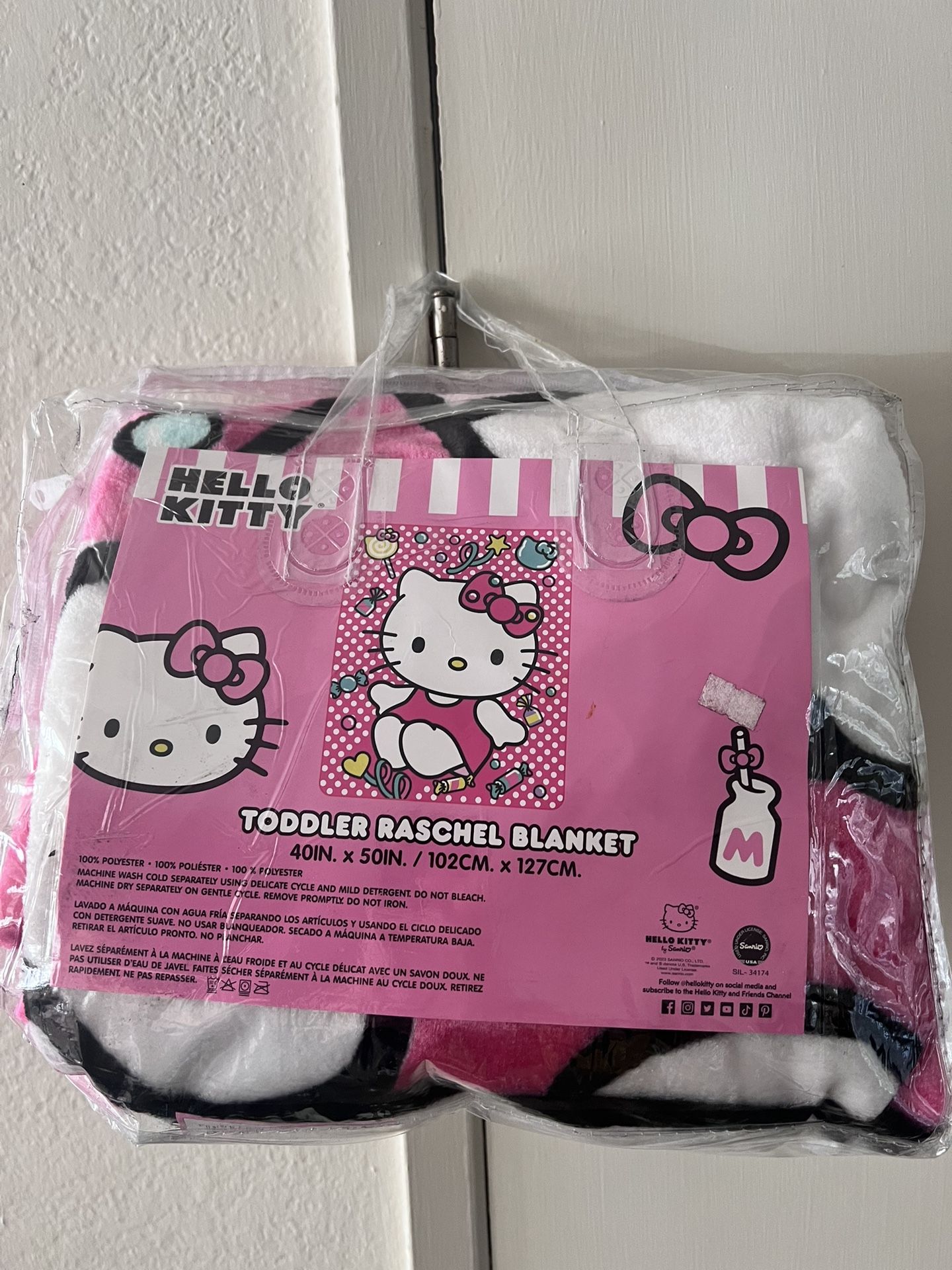 Hello Kitty Blanket 