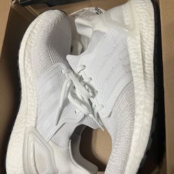 Adidas ultraboost White 8.5 