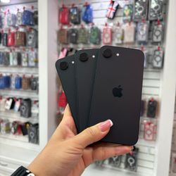 iPhone 16 E Unlocked 