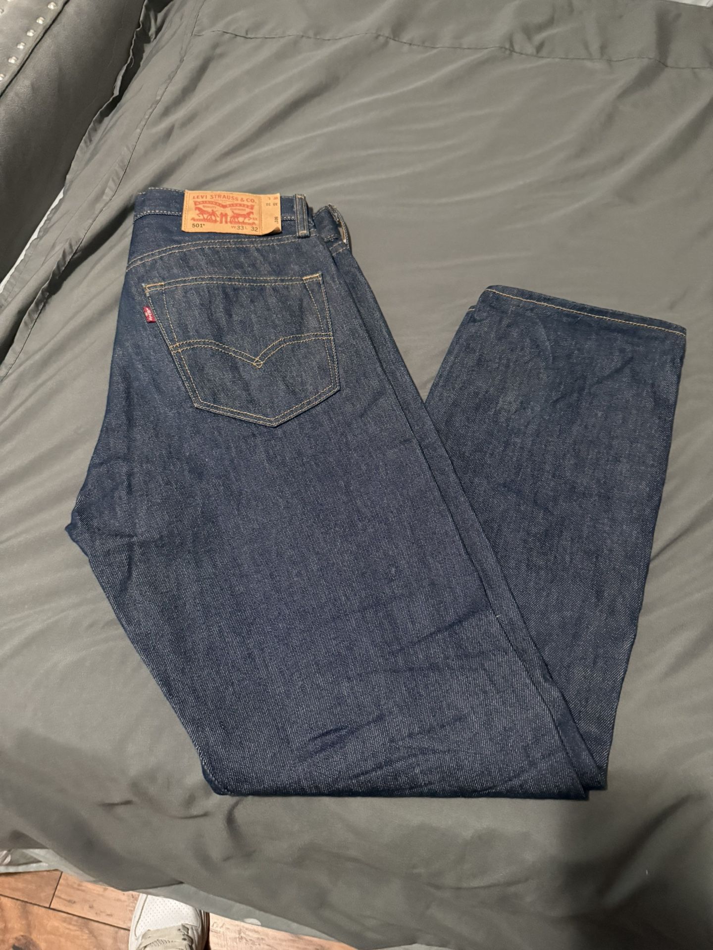 TWO ORIGINAL LEVI’S STRAUSS & CO. 501. 33 L 32