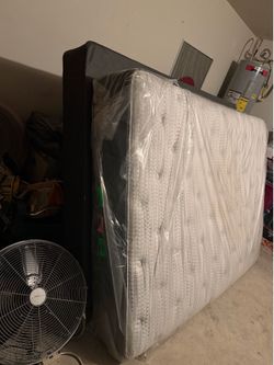 Queen Firm Mattress & Box Spring