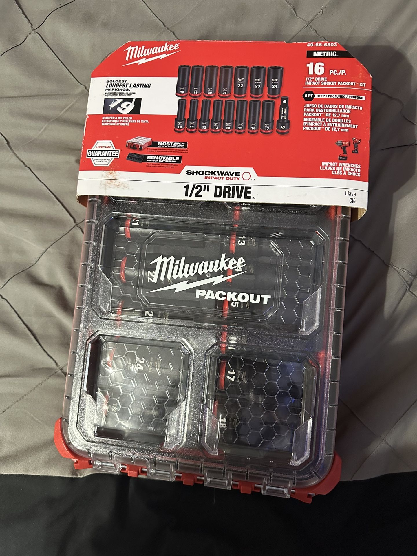 Milwaukee SHOCKWAVE Impact Duty 1/2" Drive Metric Deep Well PACKOUT Socket Set (16-Piece)
