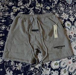 Essentials Fear of God Men's Size S Gray Cotton Fleece Sweat Shorts Drawstring Pockets
