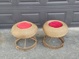 Wicker Footrest