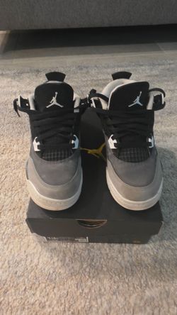 Jordans 4 "Fears"
Kids Size 13C