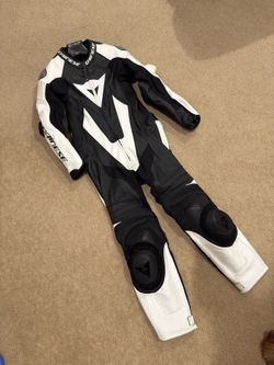 Never Worn Dainese Laguna Seca 5 Leather Suit Bundle – Brand New – $1,400