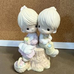 Precious Moments Love One Another
