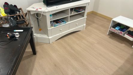 White Tv Stand