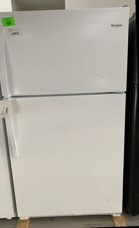 Whirlpool refrigerator New with warranty