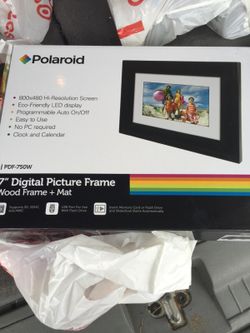 Polaroid digital pieties frame