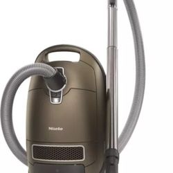 Miele Complete C3 Comfort Electro Vacuum 