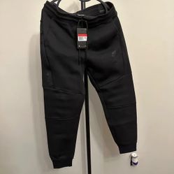 Black Nike Tech Pants