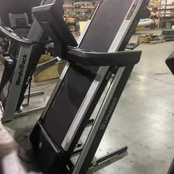 Life smart Treadmill 