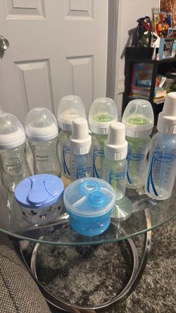 Baby Bottles/ Formula Despenser